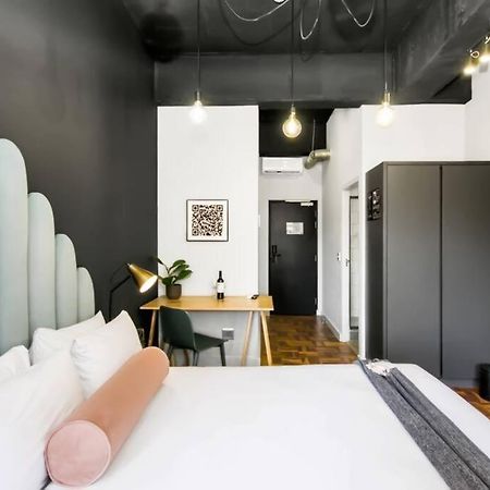 BlackBrick- Deluxe Rooms Kaapstad Buitenkant foto