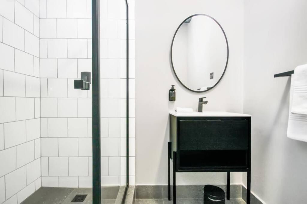BlackBrick- Deluxe Rooms Kaapstad Buitenkant foto