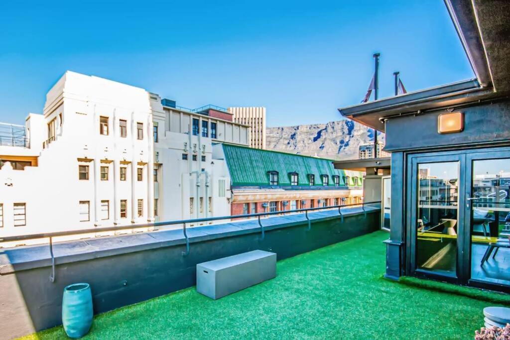 BlackBrick- Deluxe Rooms Kaapstad Buitenkant foto